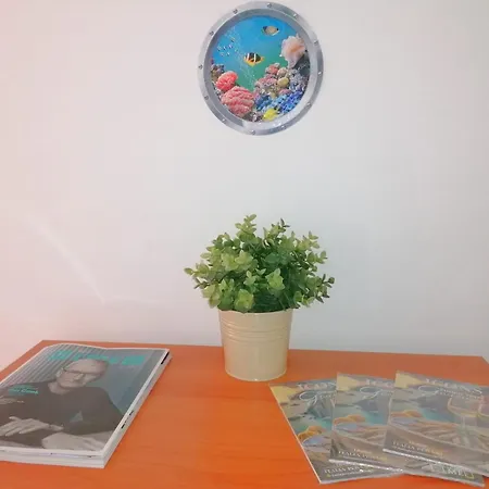 Con Terrazza Vista Panoramica Ed Uso Cucina In Casa Quadrilocale Rum i privatbostad *